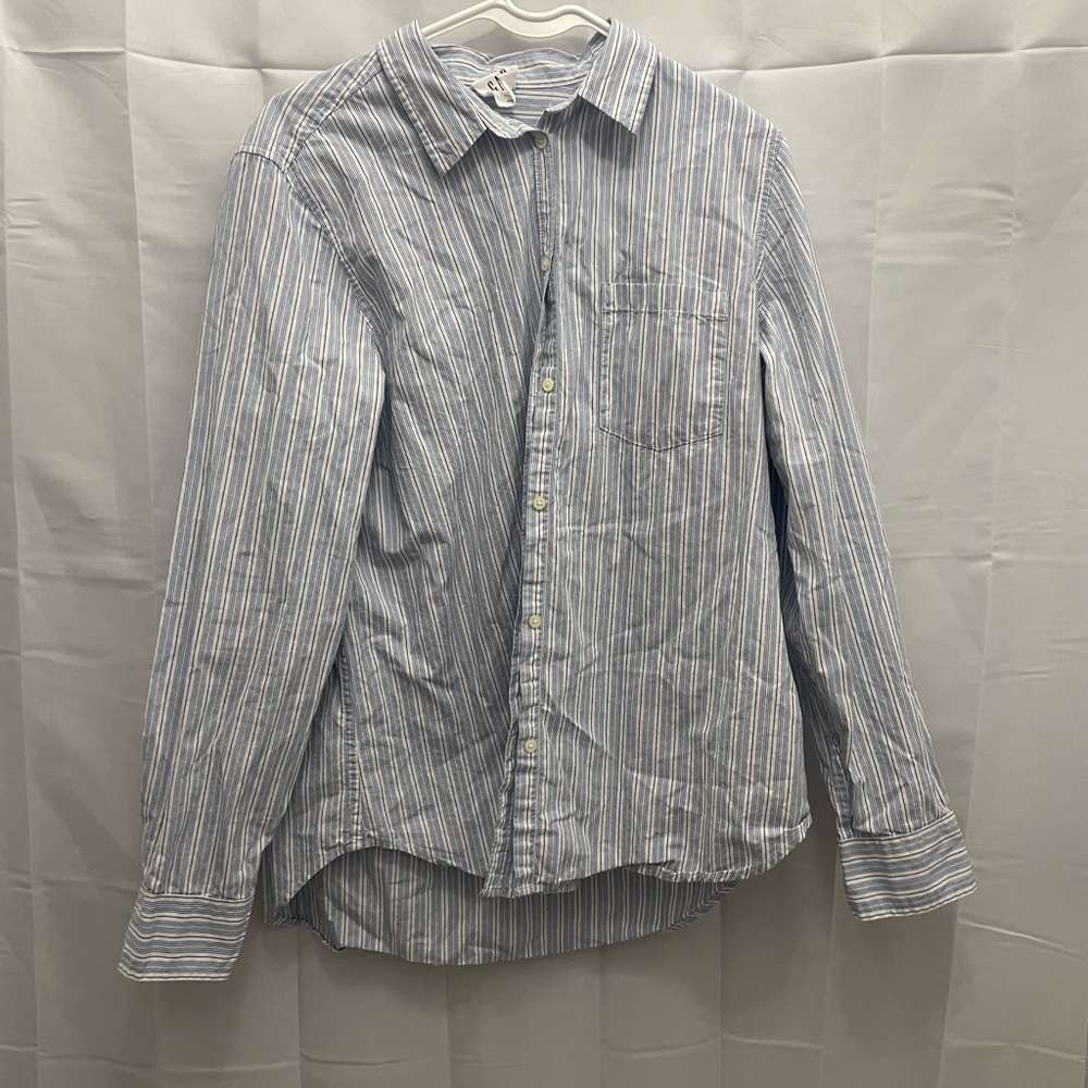 GAP- Men’s button down shirt #52